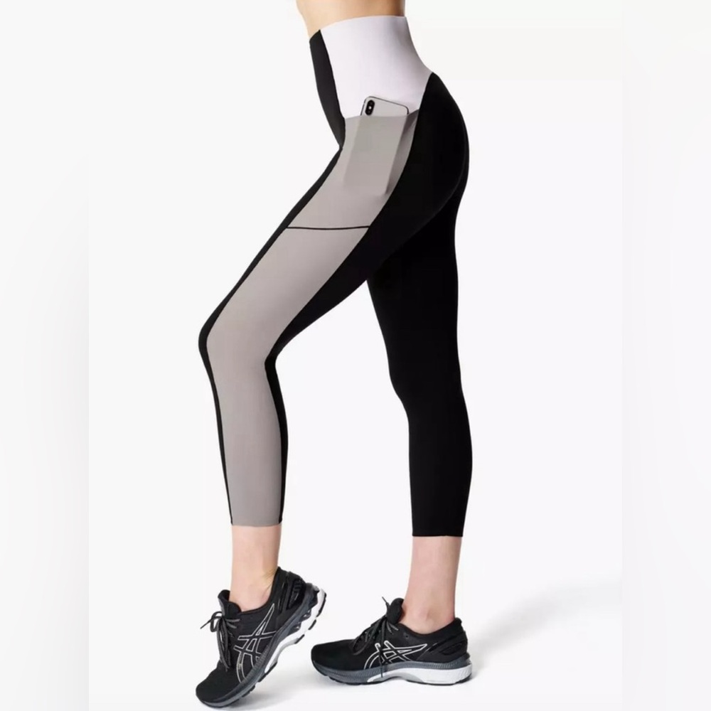 New Sweaty Betty Power 7/8” Leggings—black, gray & white. Size Large.